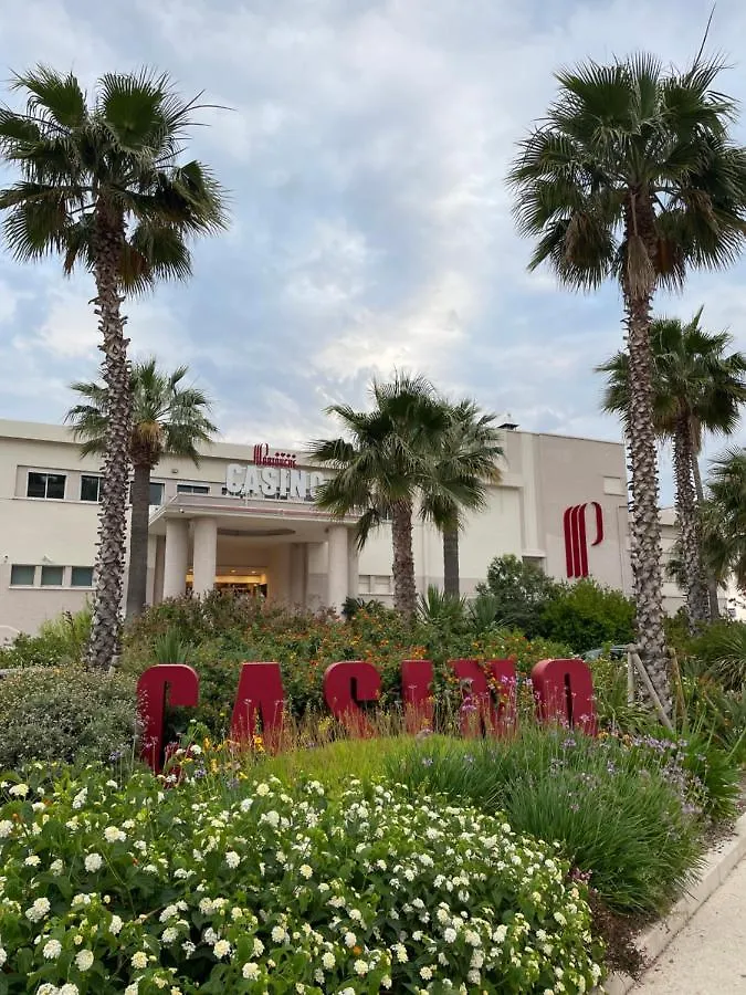 Bandol : Tres Bel Appartement Avec Grande Terrasse Et Vue Exceptionnelle Sur Mer 0*,